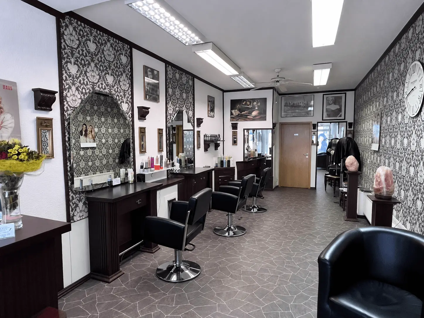 Innenraum des Friseursalons Haarmonie in Emmelshausen